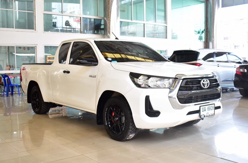 Toyota Revo Cab Z Edition Entry